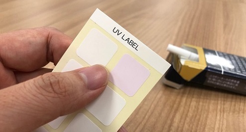 "Smoky" relationship between UV LABEL and Sunlight